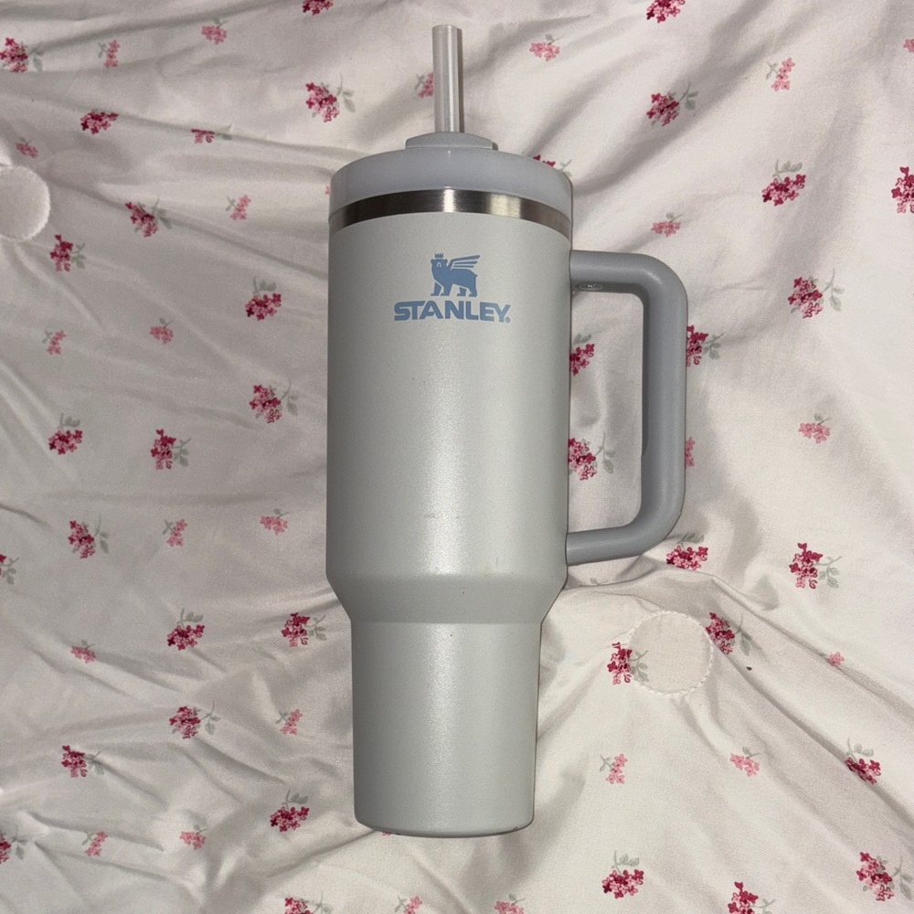 40 ounce Stanley